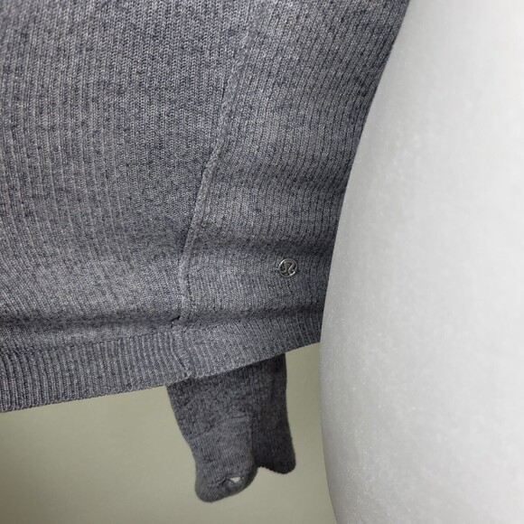 Cozy Lululemon Cabin Yogi hooded Wrap Heathered Gray with pockets open cardigan - Picture 10 of 14